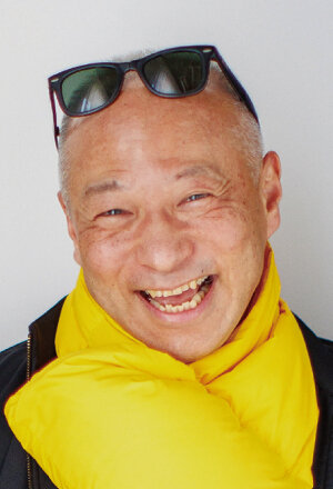 講師