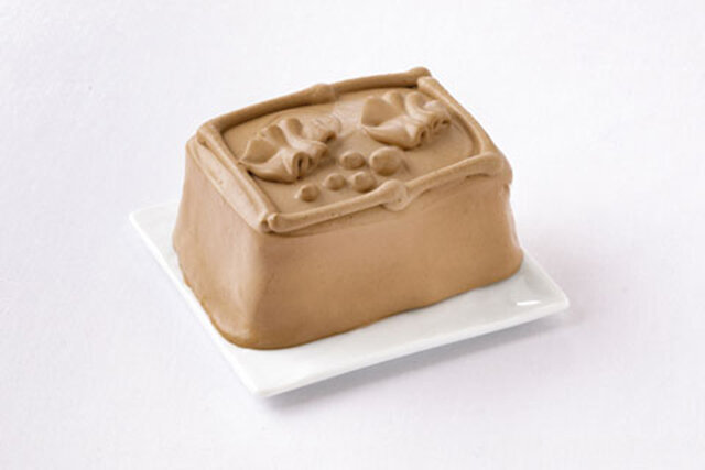 トップス：チョコレートケーキ