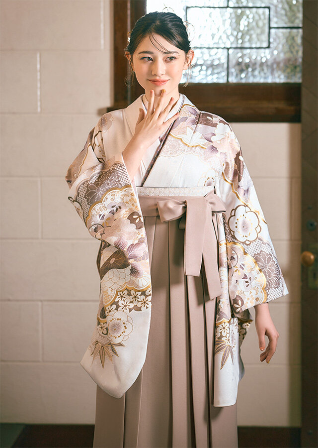 【お取扱い商品】・黒留袖(レンタル) ・紳士礼服(レンタル) ・七五三 祝い着(レンタル) ・卒業袴(レンタル) ・振袖(レンタル) ・小物(レンタル、販売)
