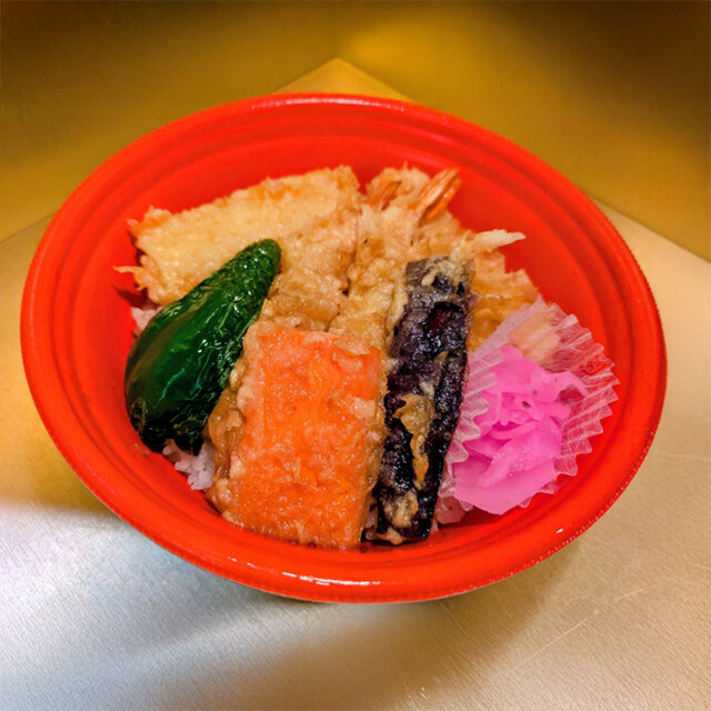 「てんぷら天ふじ」イカと海老の天丼 （1個）