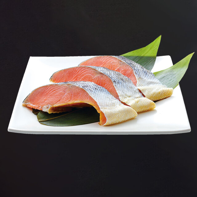 新潟県長岡市 「清起商店」 ●寒風干し塩引き鮭 （3切）税込1,458円
