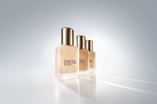 「エスティ ローダー」