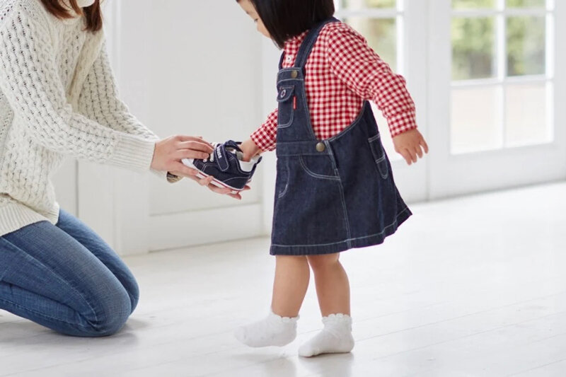 お子様の靴とメガネの計測・相談会