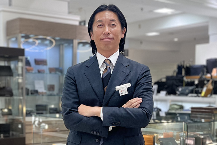 営業一部 紳士服・子供服・ホビー担当 チームマネージャー 熊谷 敏明 2008年入社／経済学部卒