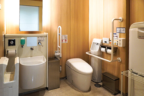 多目的トイレ