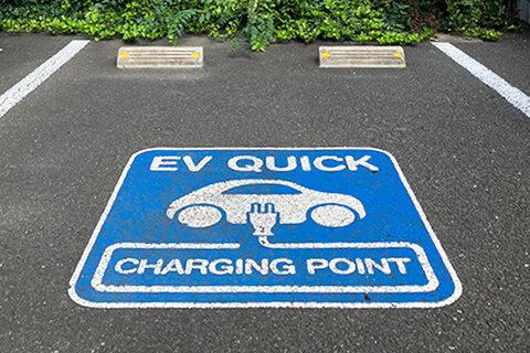  EV充電スポット