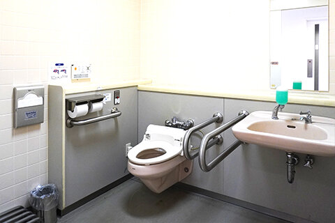 多目的トイレ